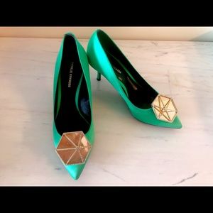 Nicholas Kirkwood satin green pumps, wore twice